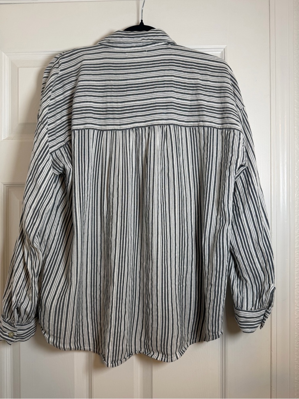 Amuse Striped Button Front Overshirt Shacket Gray White Size M - Picture 6 of 9